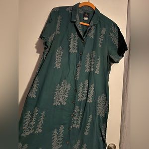 Sig Zane dress size Large